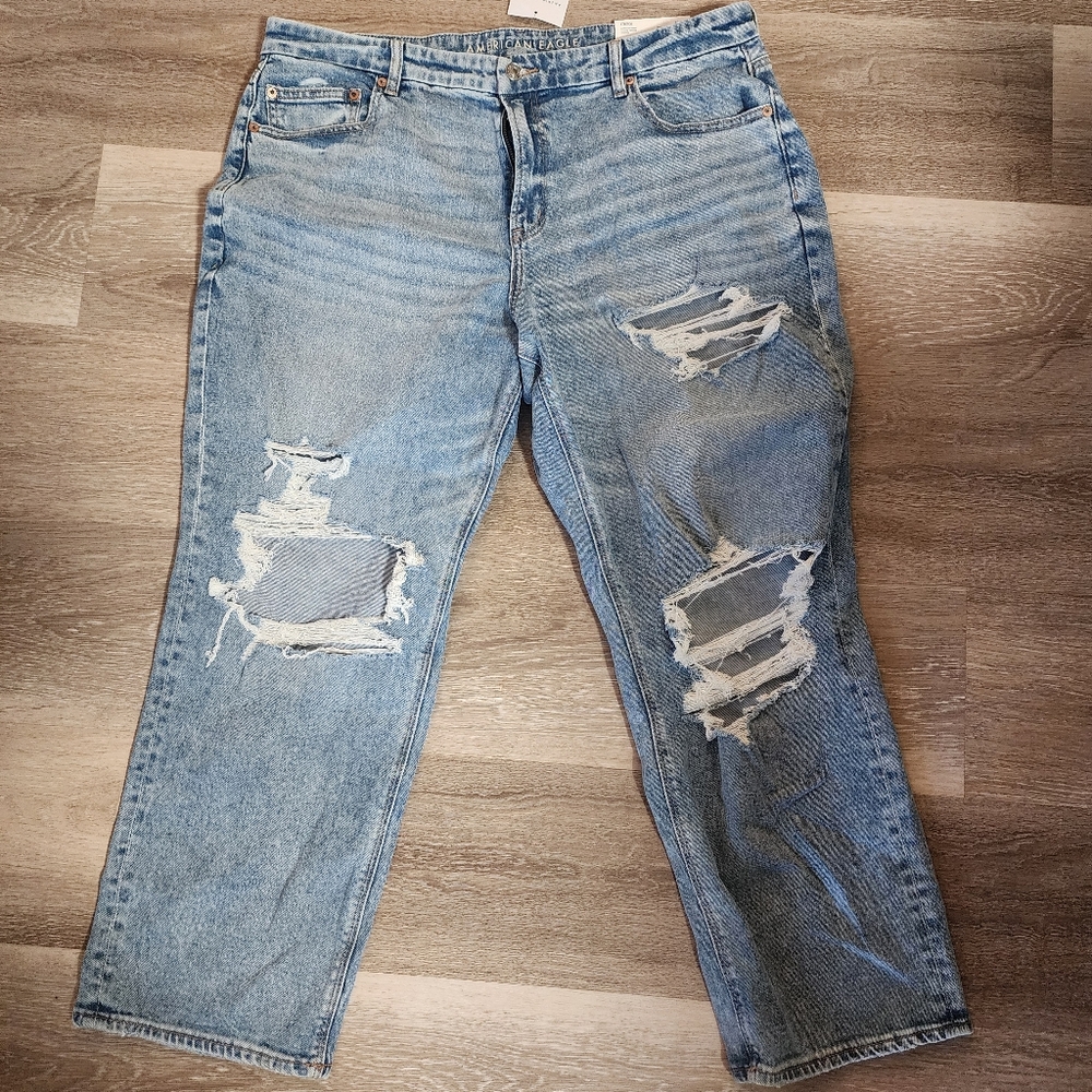 NWT American Eagle Outfitters Light Blue Distressed Curvy Straight Jeans Size 20